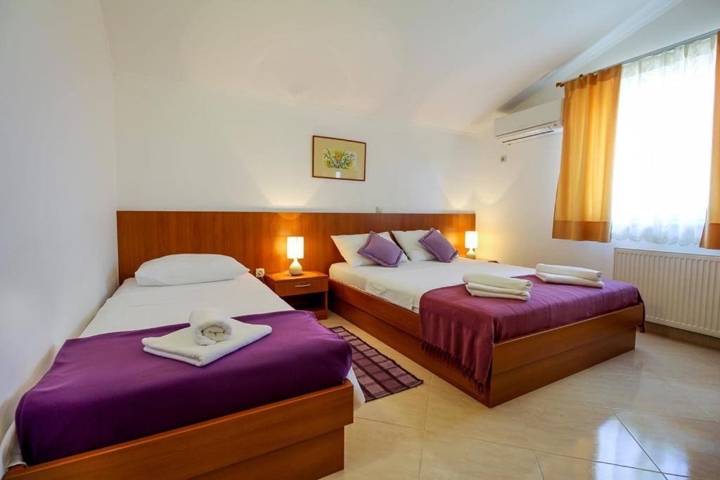 Family Friendly Apartments With A Swimming Pool Nevidjane, Pasman - 18054 Nevidane Exterior photo
