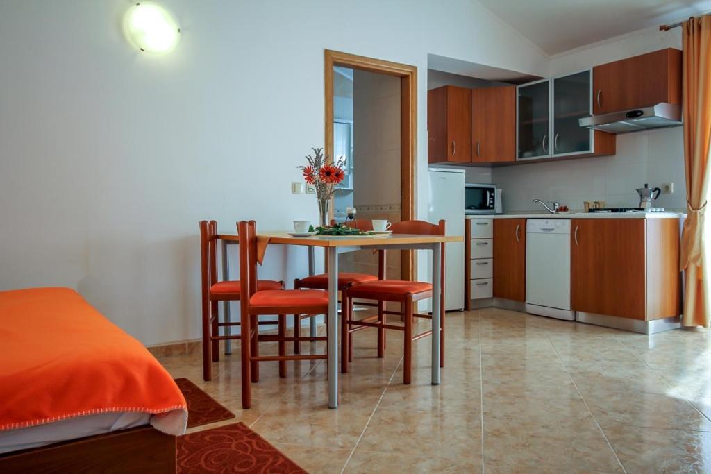 Family Friendly Apartments With A Swimming Pool Nevidjane, Pasman - 18054 Nevidane Exterior photo